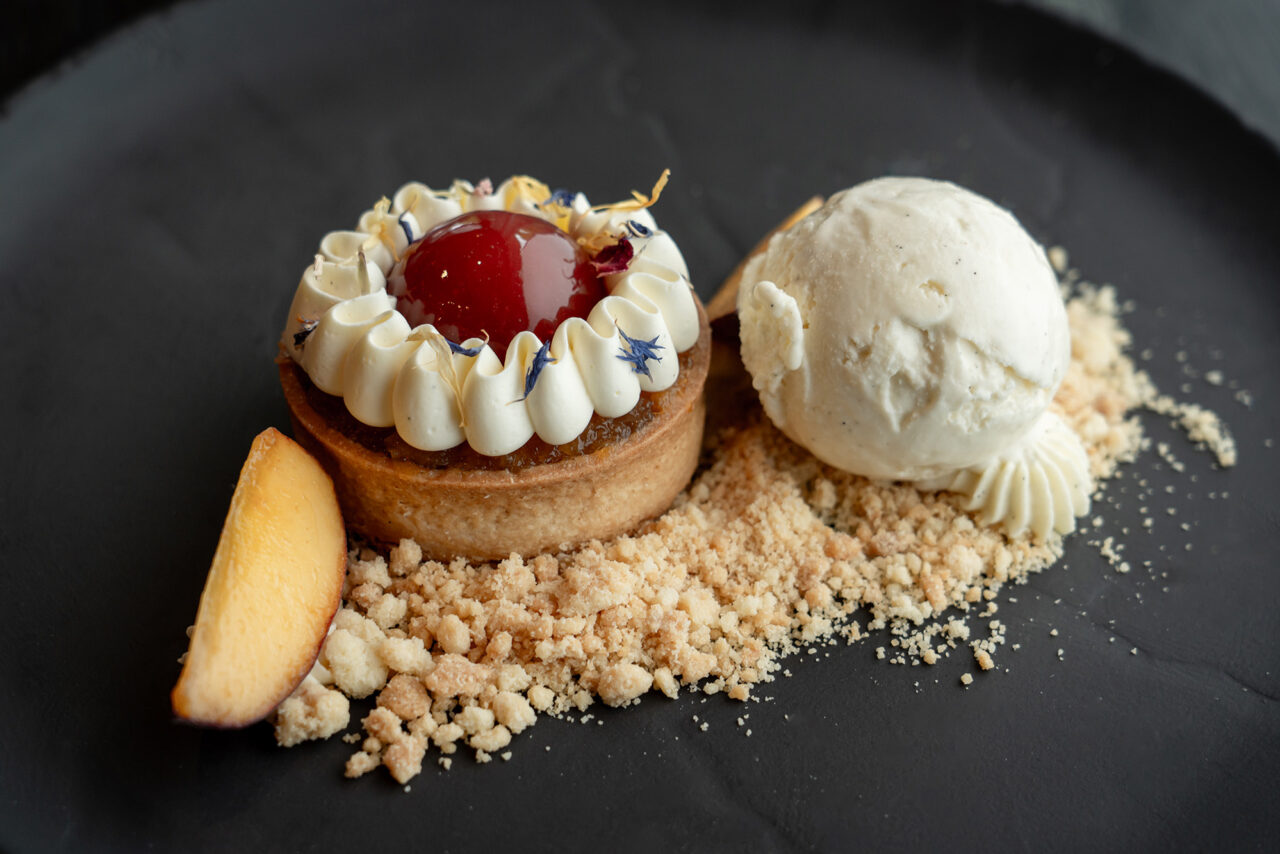 Dessert at eCHo Restaurant Zurich, Peach Tarte